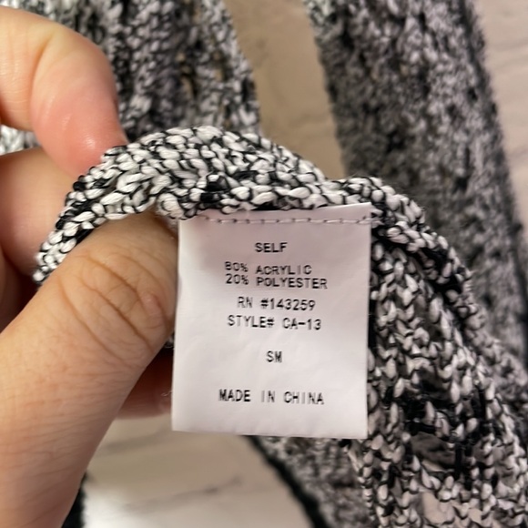 Camille & Co Size S/M Gray Black Lightweight Knit 3/4 Sleeve Split Back Sweater - Picture 7 of 7